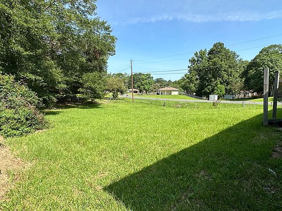 5th image of 107 Westside Dr
