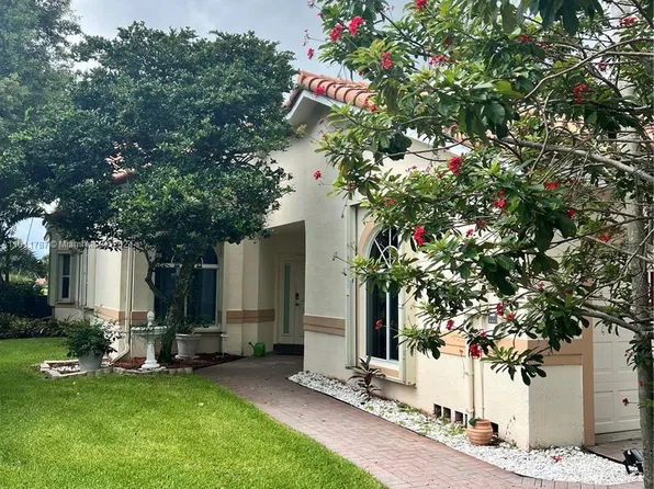 652 W Palm Aire Dr #652, Pompano Beach, FL 33069