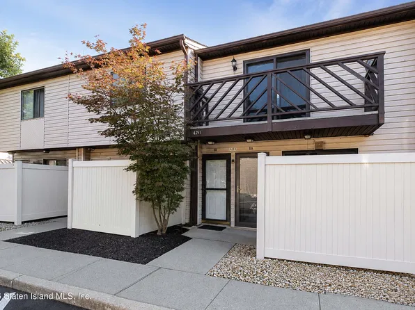 4211 Amboy Rd APT 8B, Staten Island, NY 10308