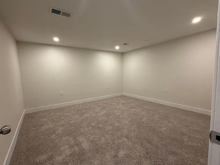 274 Marlowe Dr — Photo 20