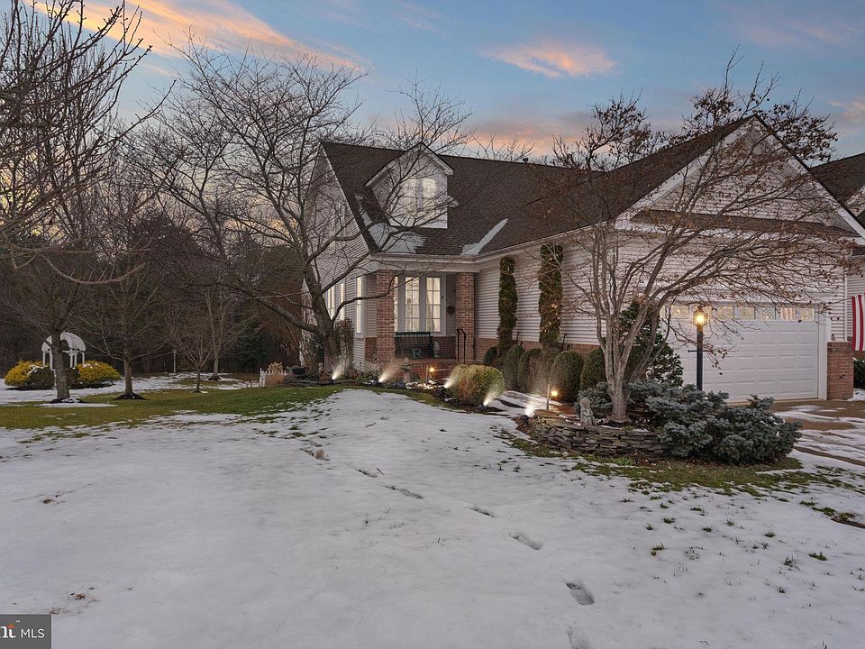 1st image of 13973 Chelmsford Dr