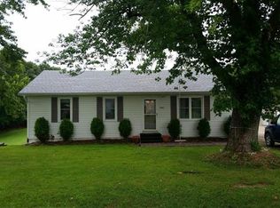 5116 Clara Dr, Godfrey, IL 62035