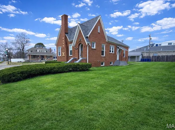 111 W 2nd St N, Wright City, MO 63390