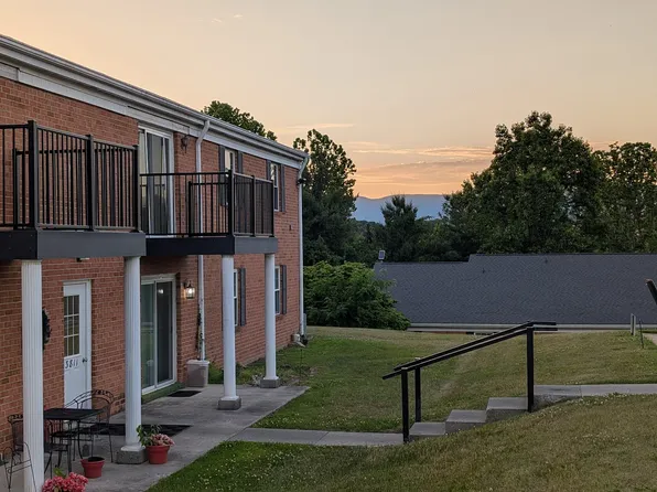 Brandon Point Apartments