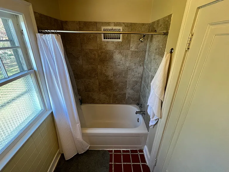 720 S Washington St — Photo 39