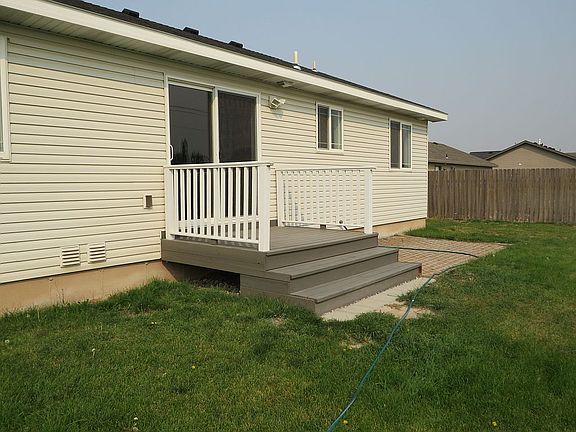 5th image of 1444 N Richland Dr