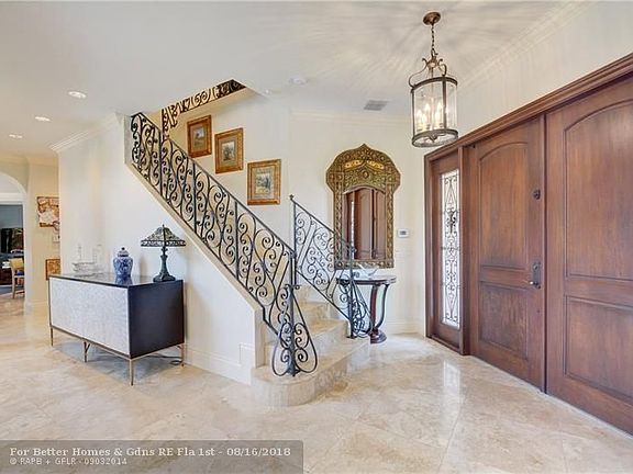 4th image of 3312 NE 40th St