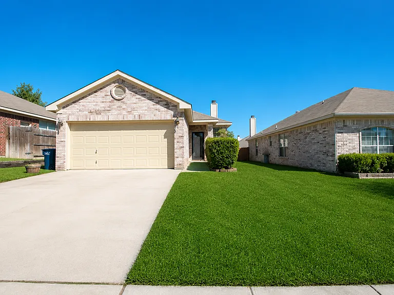 6316 Downeast Dr — Photo 3