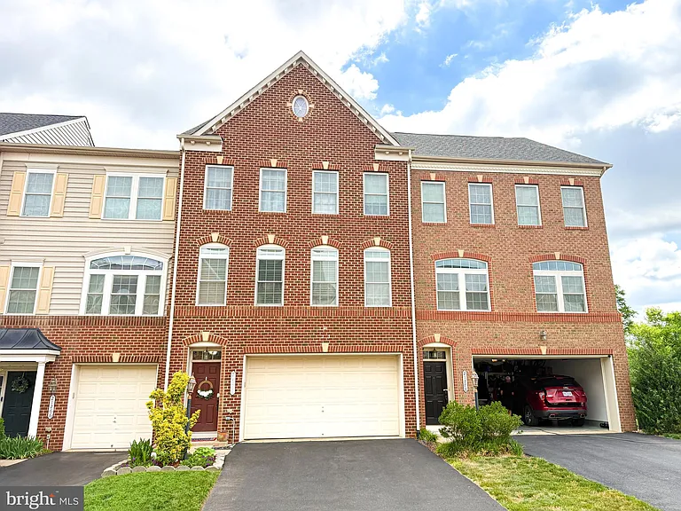 21268 Park Grove Ter — Photo 2