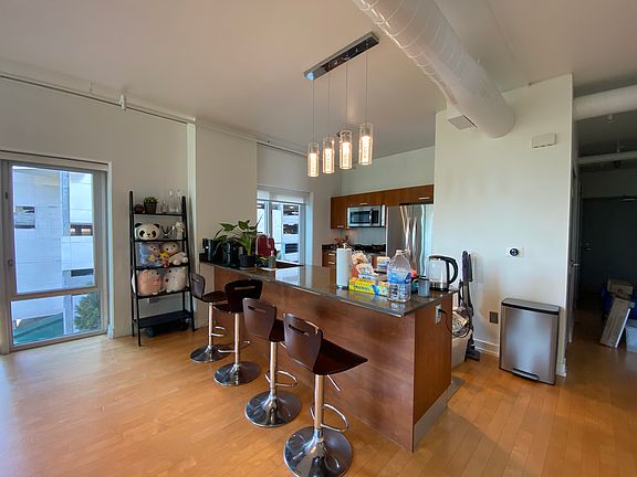 2nd image of 645 W 9th St APT 403