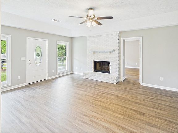 3rd image of 112 Lee Road 998