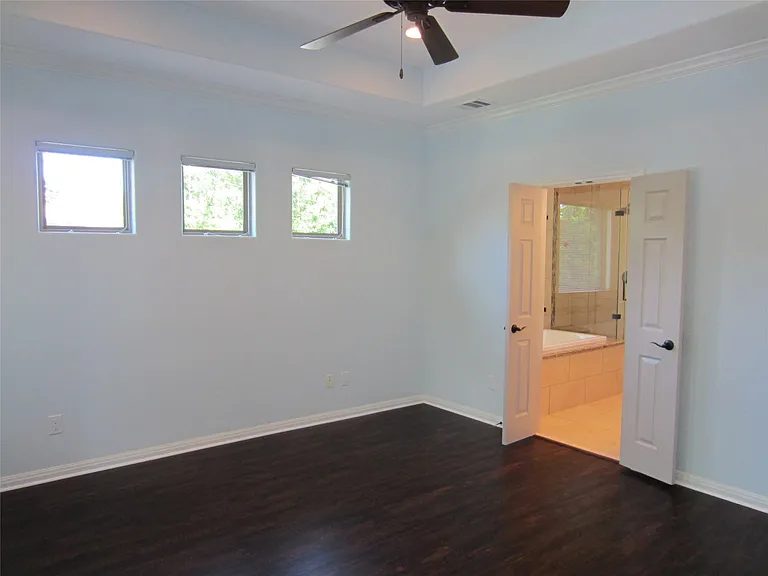 5305 Duval St #A — Photo 24