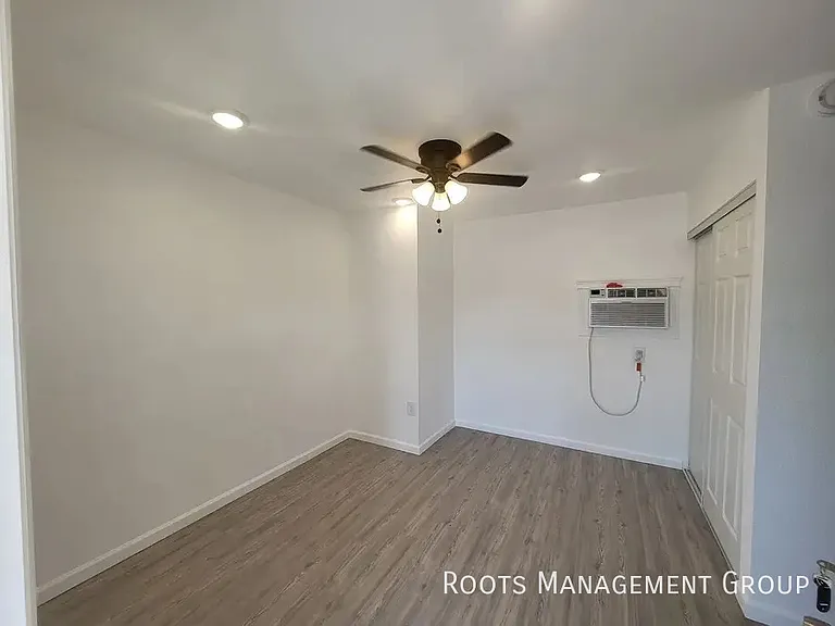 10540 E Apache Trl #414 — Photo 1