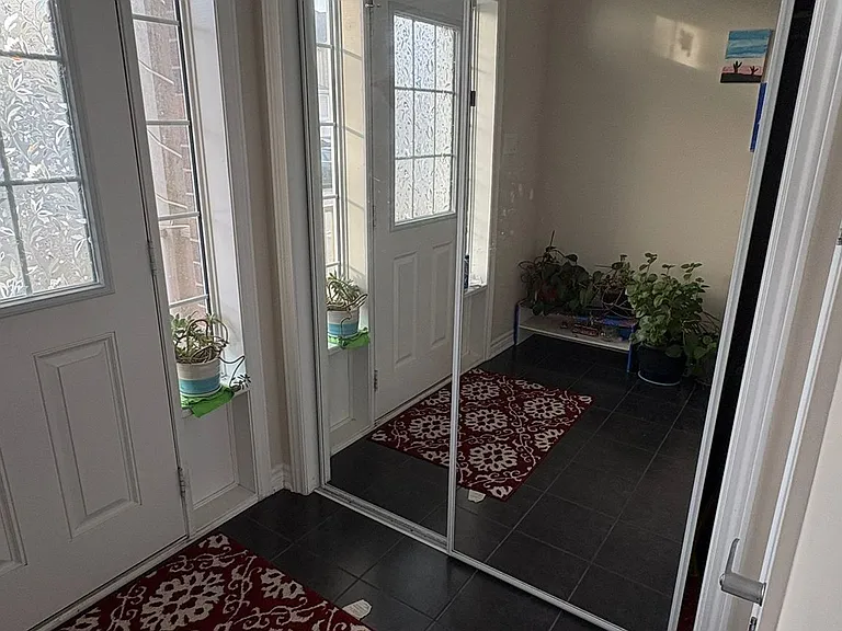 309 Everglade Way — Photo 4