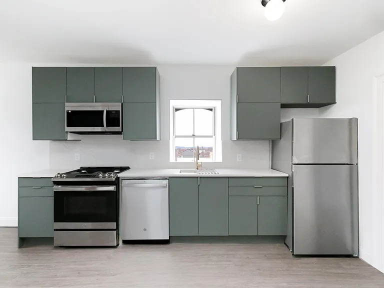 77 Chambers St #4 — Photo 3
