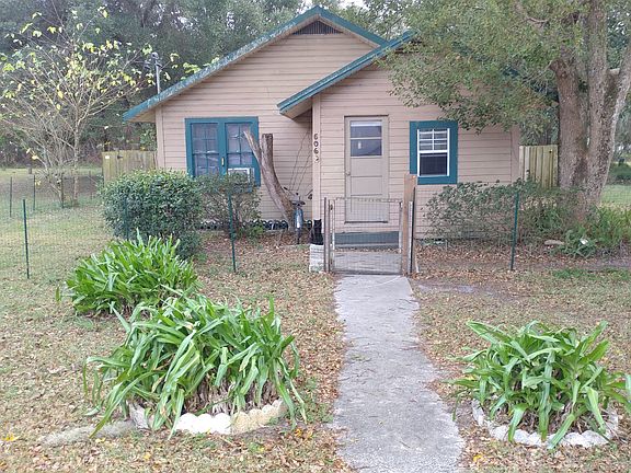 2nd image of 506 Barwick St