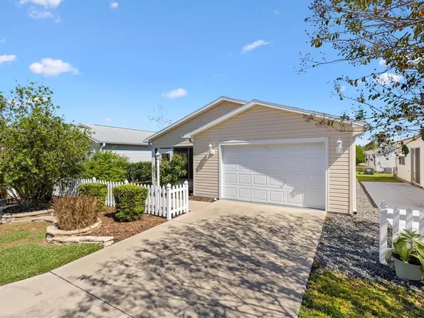 1611 Campos Dr, The Villages, FL 32162