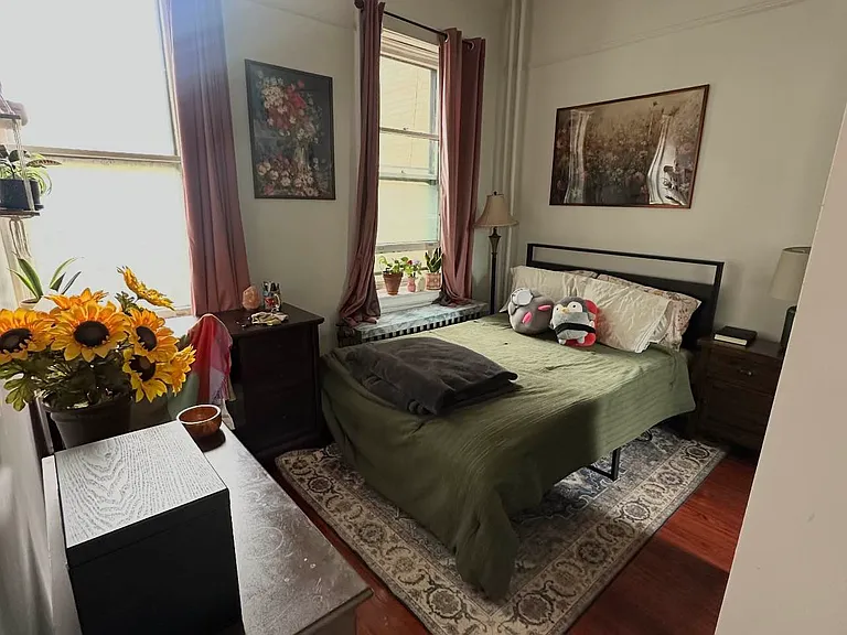 24-32 31st St #1R — Photo 4