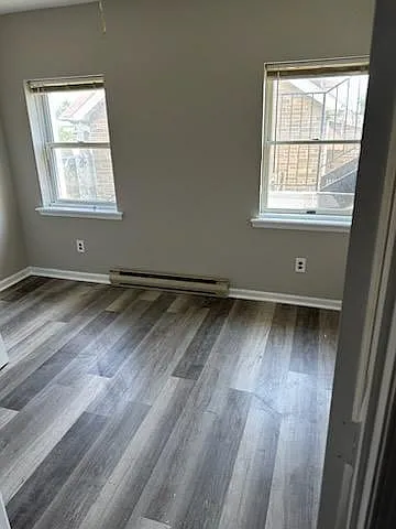 2 bed, 1200 sqft, $1,300 — Photo 2