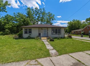 28151 Cherry St, Inkster, MI 48141