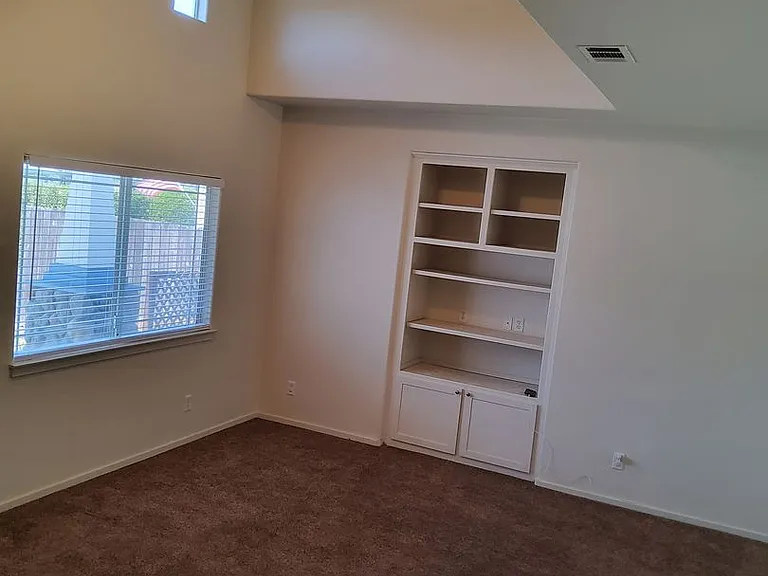 1414 Blueberry Ave — Photo 7