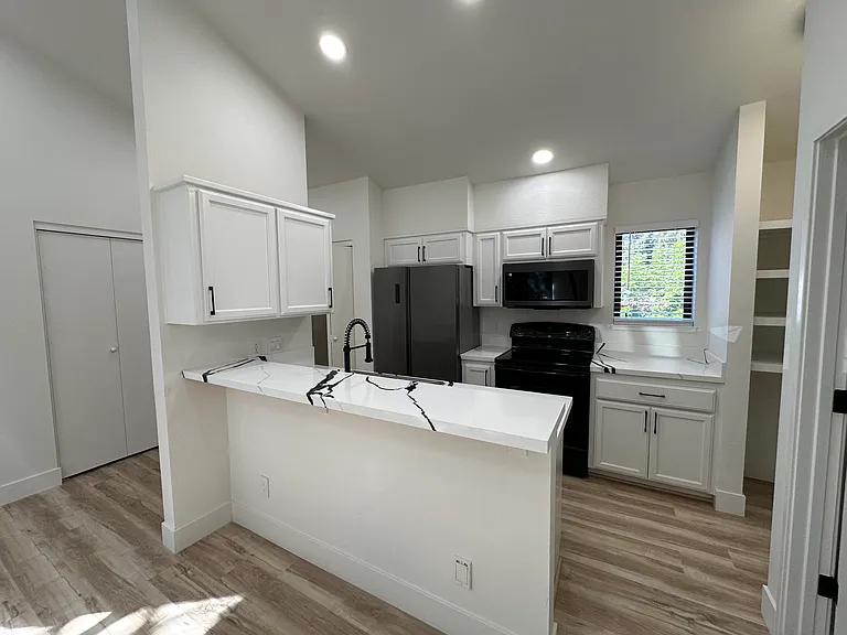 109 Vallecito Ln #B — Photo 11