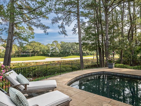 2nd image of 573 Whimbrel Rd