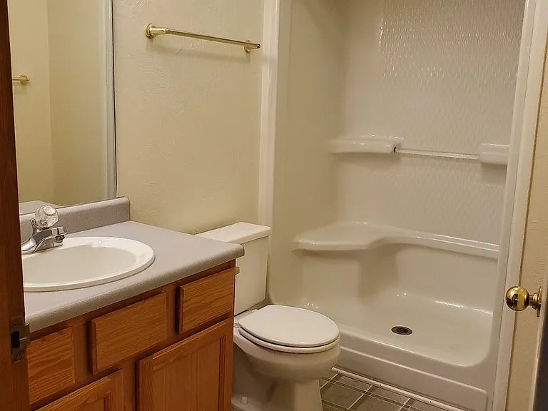 202 S Maple Ave — Photo 6