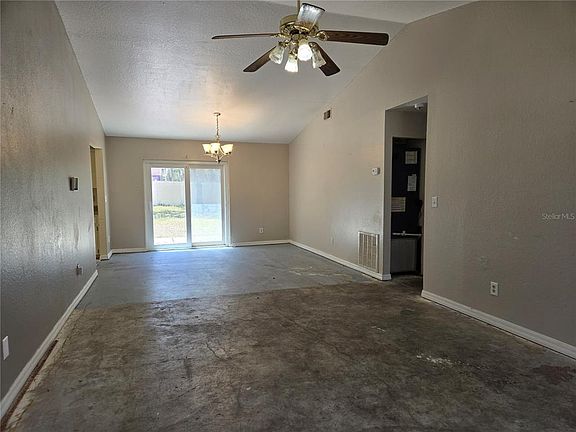3rd image of 2632 SW 145th Place Rd