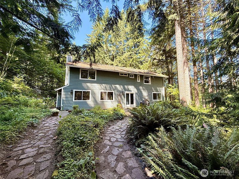 4th image of 6937 Foothill Drive SW