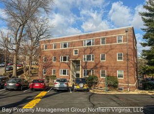 1301 N Ode St APT 111, Arlington, VA 22209