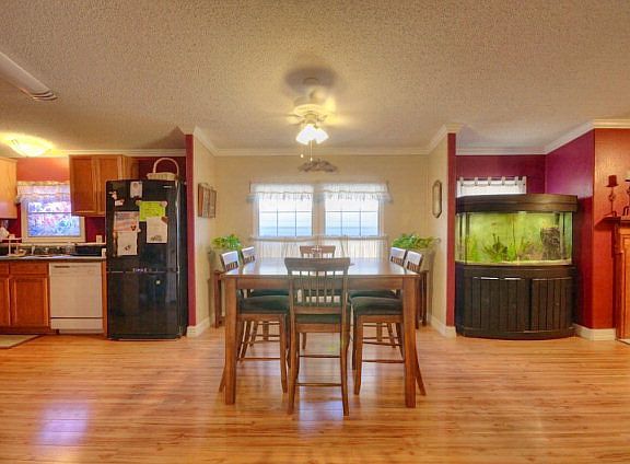 4th image of 227 Sparkman Dr