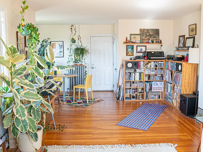 165 Wentworth Ave #3E — Photo 2