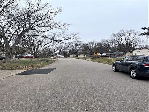 5th image of 3522 E Morningside Dr