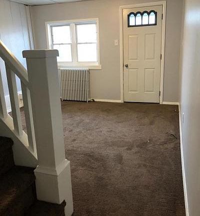 2nd image of 225 N Nice St