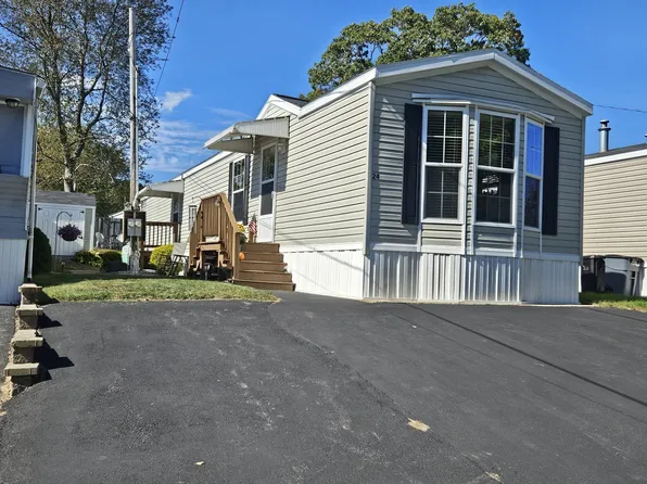 24 Upton Street, Tewksbury, MA 01876