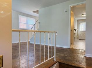 928 Circle Dr, Halethorpe, MD 21227