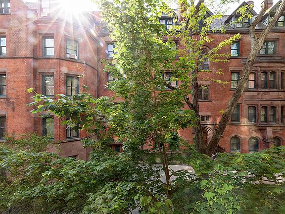 5th image of 455 W 20th St #3BC