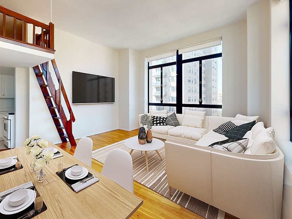 1st image of 1 Astor Pl APT 11B