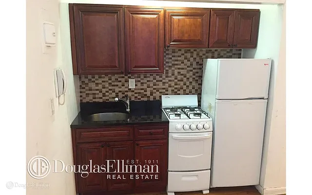 Rented by Douglas Elliman | media 13