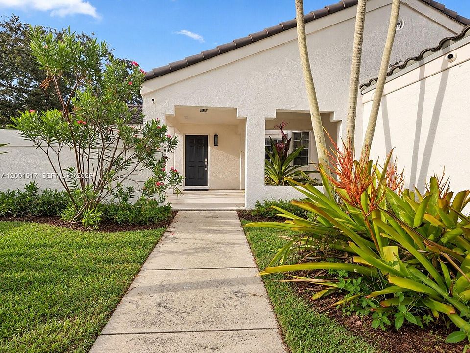 1st image of 15221 SW 158th St