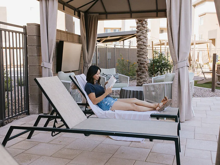 Resort Style Lounge Chairs & Cabanas