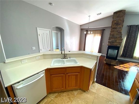 5th image of 8640 Horizon Wind Ave Unit 101