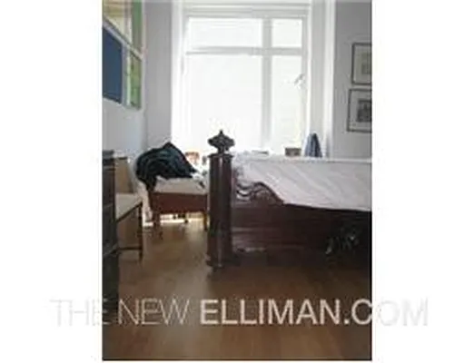 Sold by Douglas Elliman | media 15