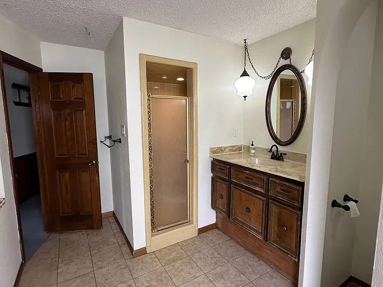 1021 W Yucca Ave — Photo 26