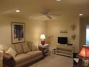 3rd image of 1307 Beachview Dr #4