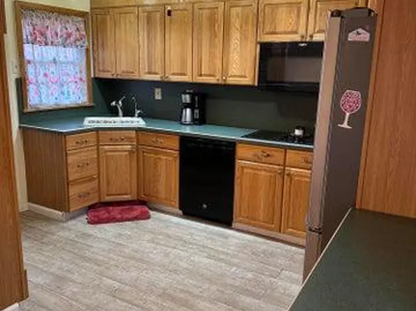 625 Huntington Dr #B, Lakewood, NJ 08701
