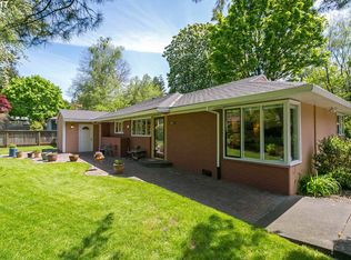 5820 SW Taylors Ferry Rd, Portland, OR 97219