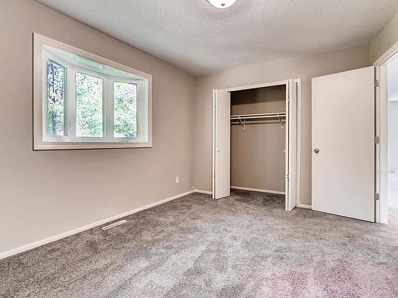 5th image of 2696 Greystone Ave N
