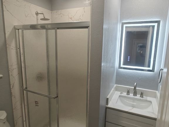 Master Room Bathroom